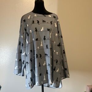 NWOT Gray Cat Print Women's Tunic Top